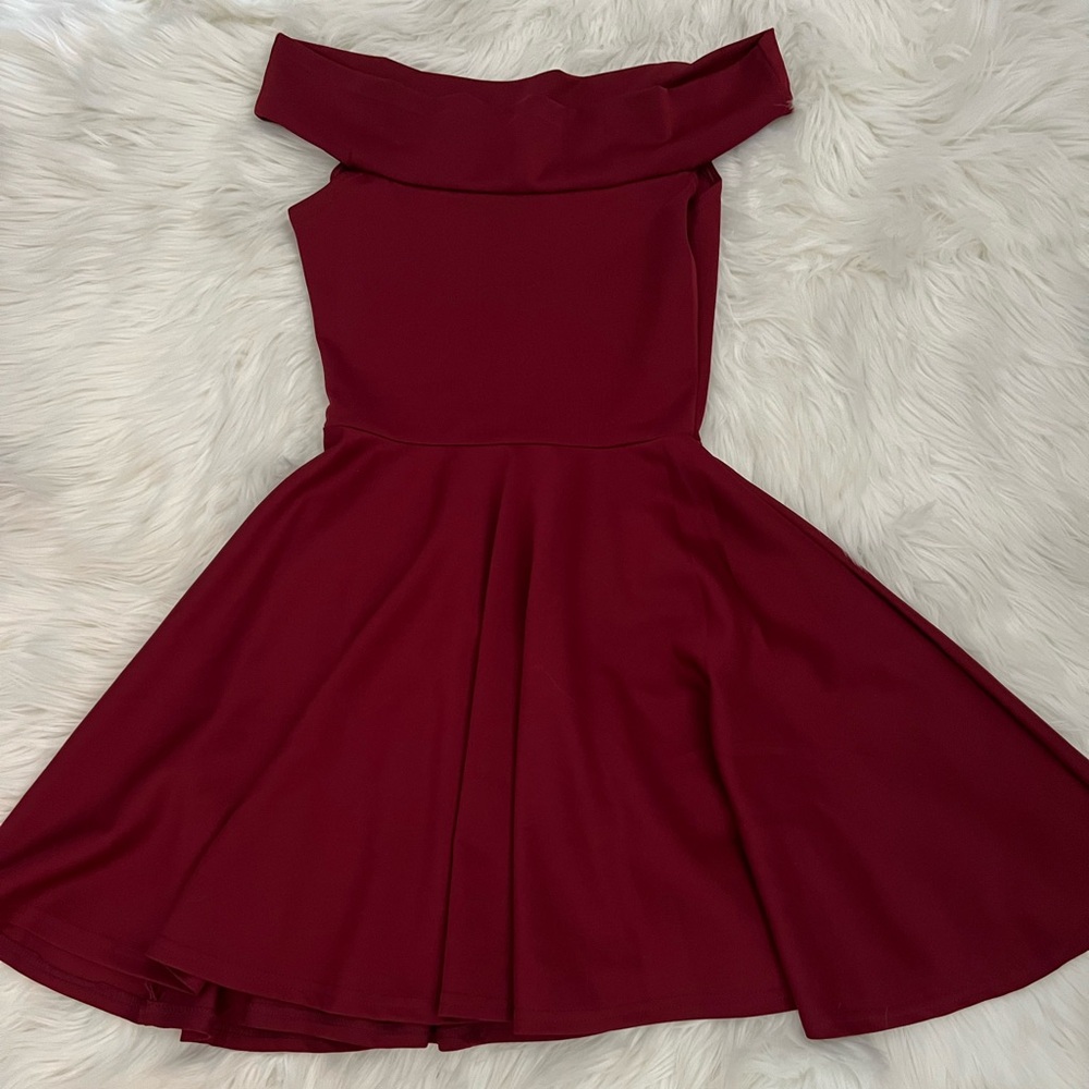 Elegant Burgundy Off Shoulder Dress